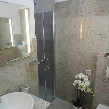 Comfortable*nena Apartment*nice View*medulin Daire *